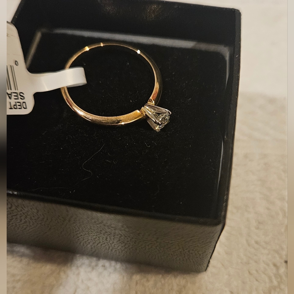 1/4 CT. DIAMOND IN 10K GOLD - Picture 3 of 4